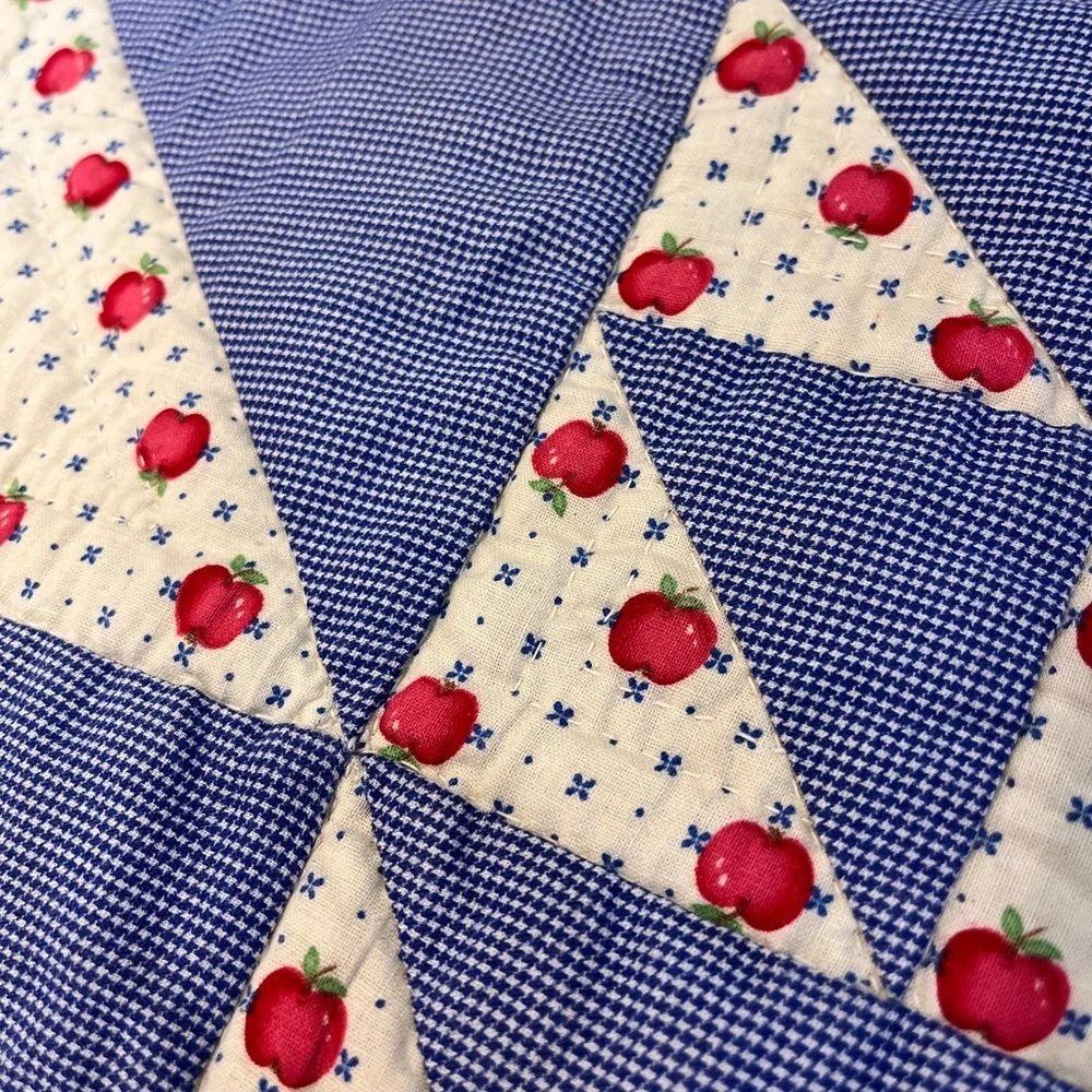 Vintage Hand Quilted Patchwork Wall Hanging or Table Topper | Apple Pattern